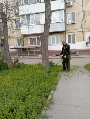 Завершили покос травы по адресам: 🏡 1‑й Портовый, 7 🏡 Фурманова, 6а